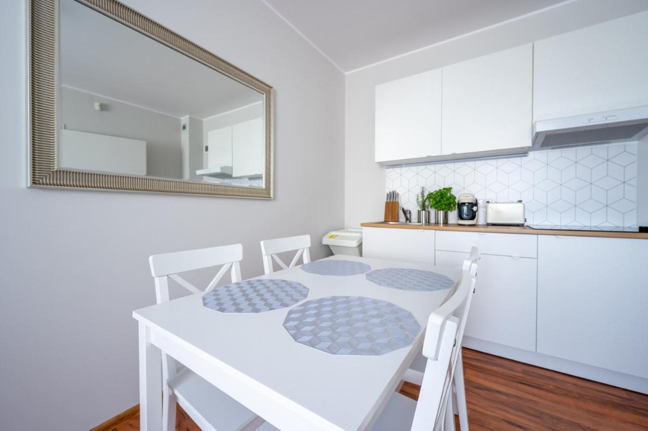 Seaesta Darlowo - Komfortowe Pokoje I Apartamenty ภายนอก รูปภาพ